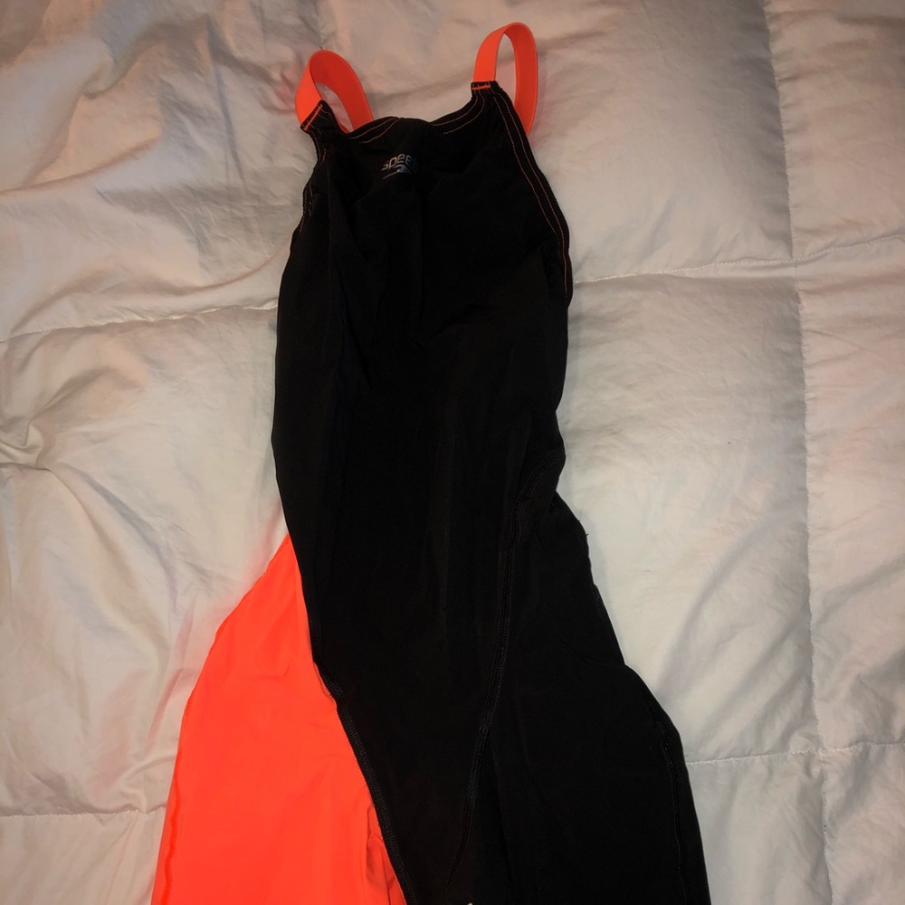 Speedo tech suit